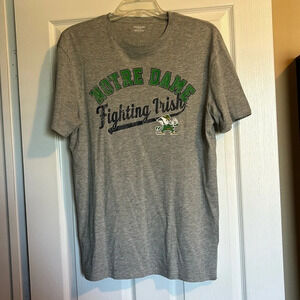 Captivating Notre Dame men’s gray short sleeve t-shirt size medium